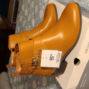 Liz Claiborne womans booties